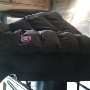 Canada Goose large Grey